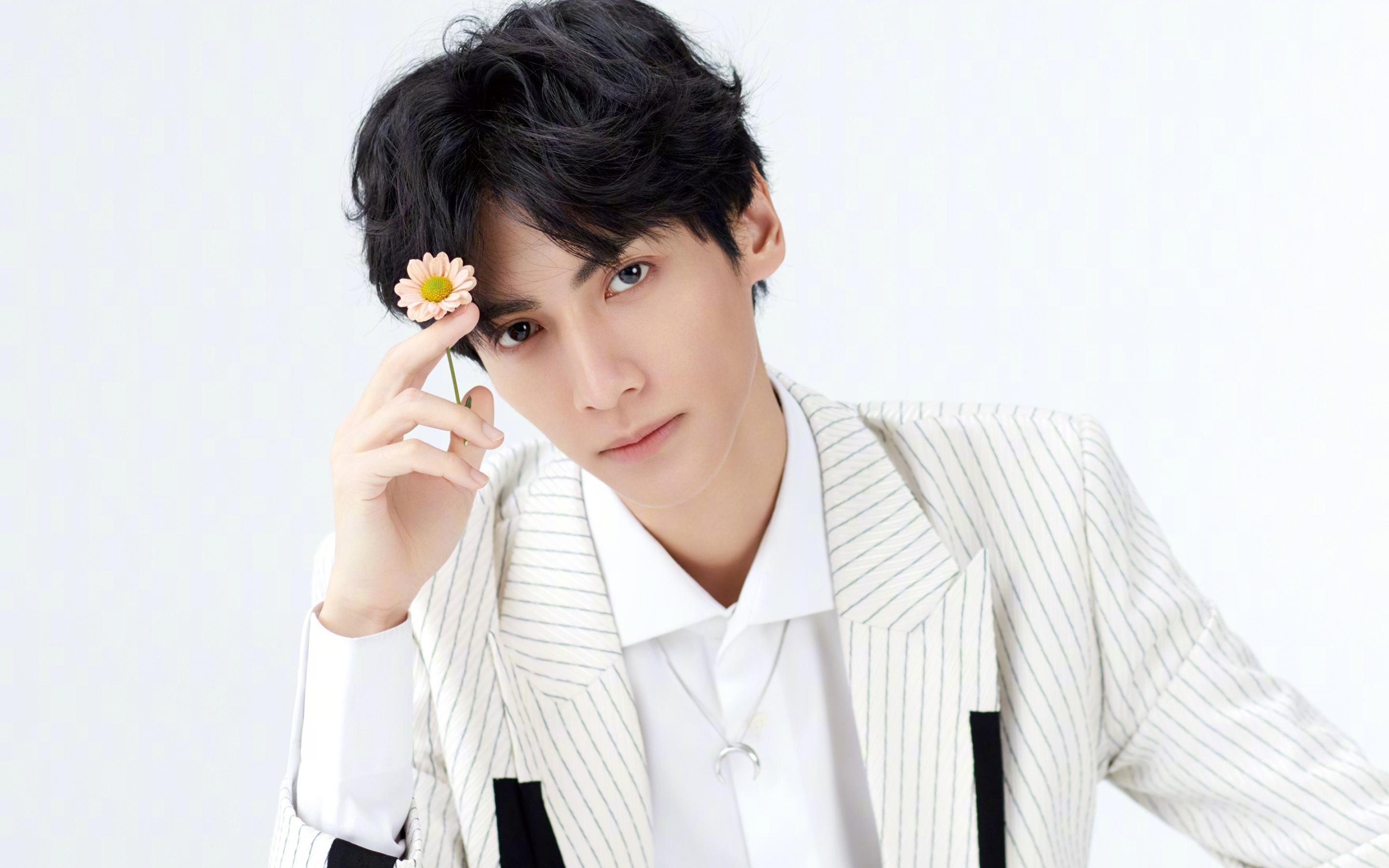 中场休息的精彩:明星球员的休闲娱乐瞬间,球员中场休息都在干嘛